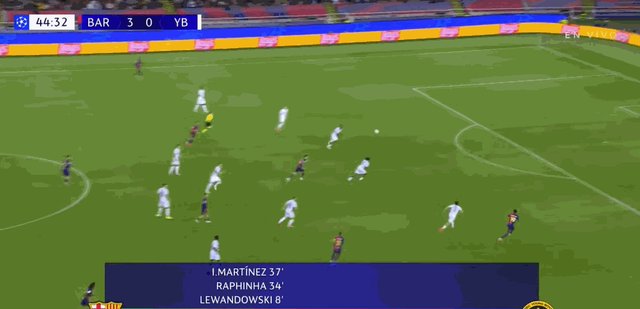 1727819096222034693.gif 开云体育-【欧冠】巴萨5比0大胜伯尔尼年轻人,莱万梅开二度