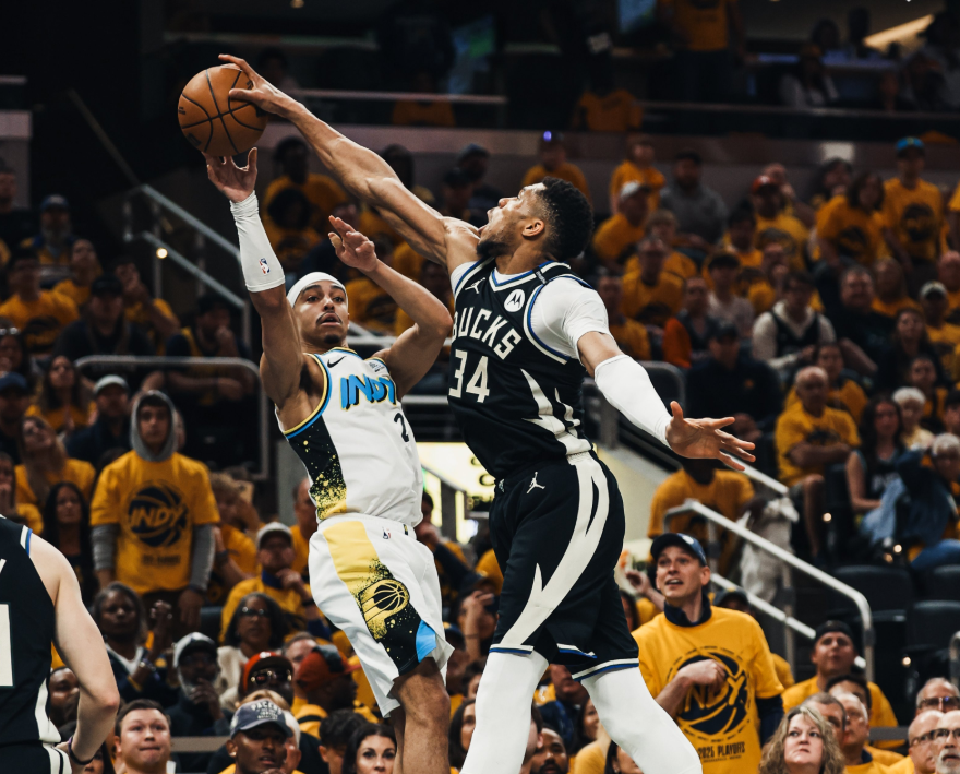 开云体育官网-轰31分+27分,决定留队,锁定4亿超级顶薪!唯一的捷径让你抓到了