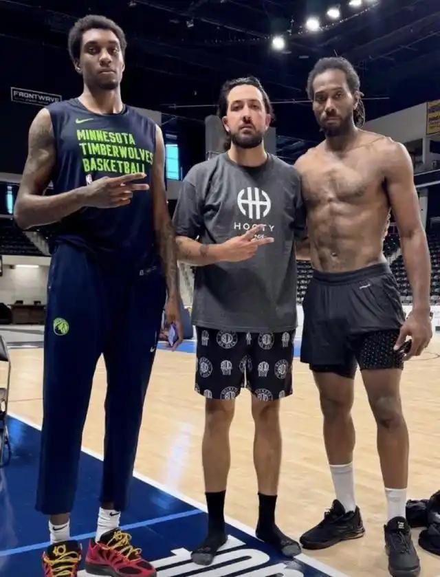 开云体育-小卡2亿阴阳合同事件升级,曝快船还给他偷分1.4亿股票,细节曝光