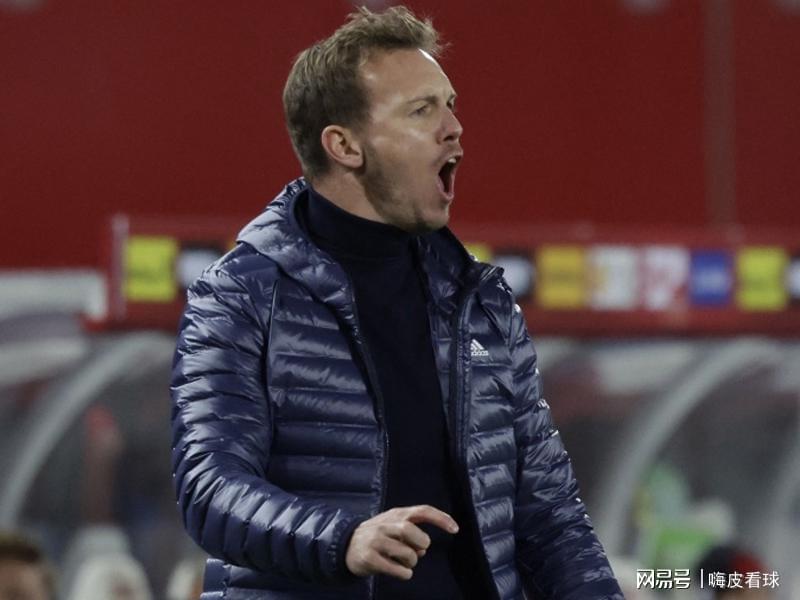 开云体育官网-16队晋级世界杯,德国将步意大利后尘,荷兰只能靠曼联两名弃将