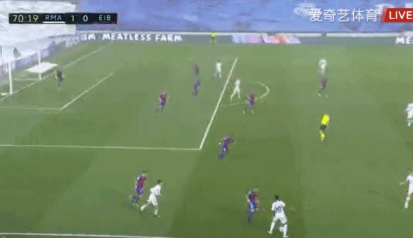 1617465082168000848.gif 开云体育-【西甲】阿笑本泽马破门 皇马3进球被吹2比0埃瓦尔