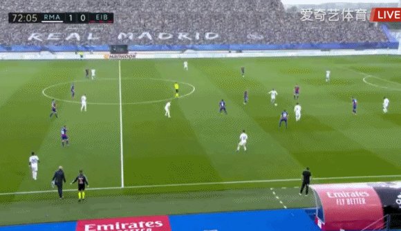 1617465096983095109.gif 开云体育-【西甲】阿笑本泽马破门 皇马3进球被吹2比0埃瓦尔
