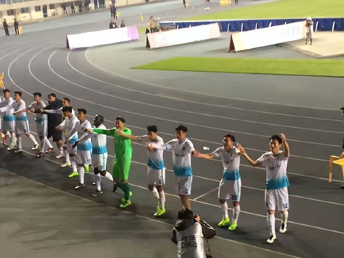 大连足球史上今天:2017年穆谢奎双响,一方2-0北京北控,附评分|大连一方|客场|射门|中甲|中甲联赛_新浪新闻